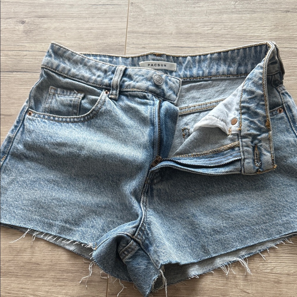 PacSun Light Blue Jean Shorts - Picture 3 of 9